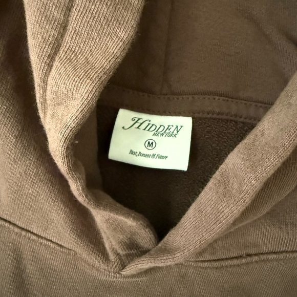 Hidden NY Hoodie - Picture 3 of 4